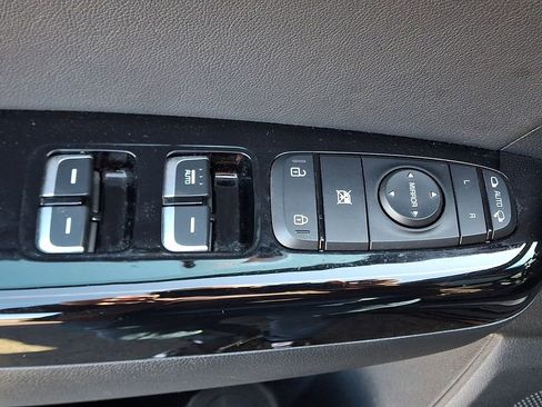 Used 2022 Kia Sportage Nightfall Edition w/ Nighfall AWD Premium Package image 26