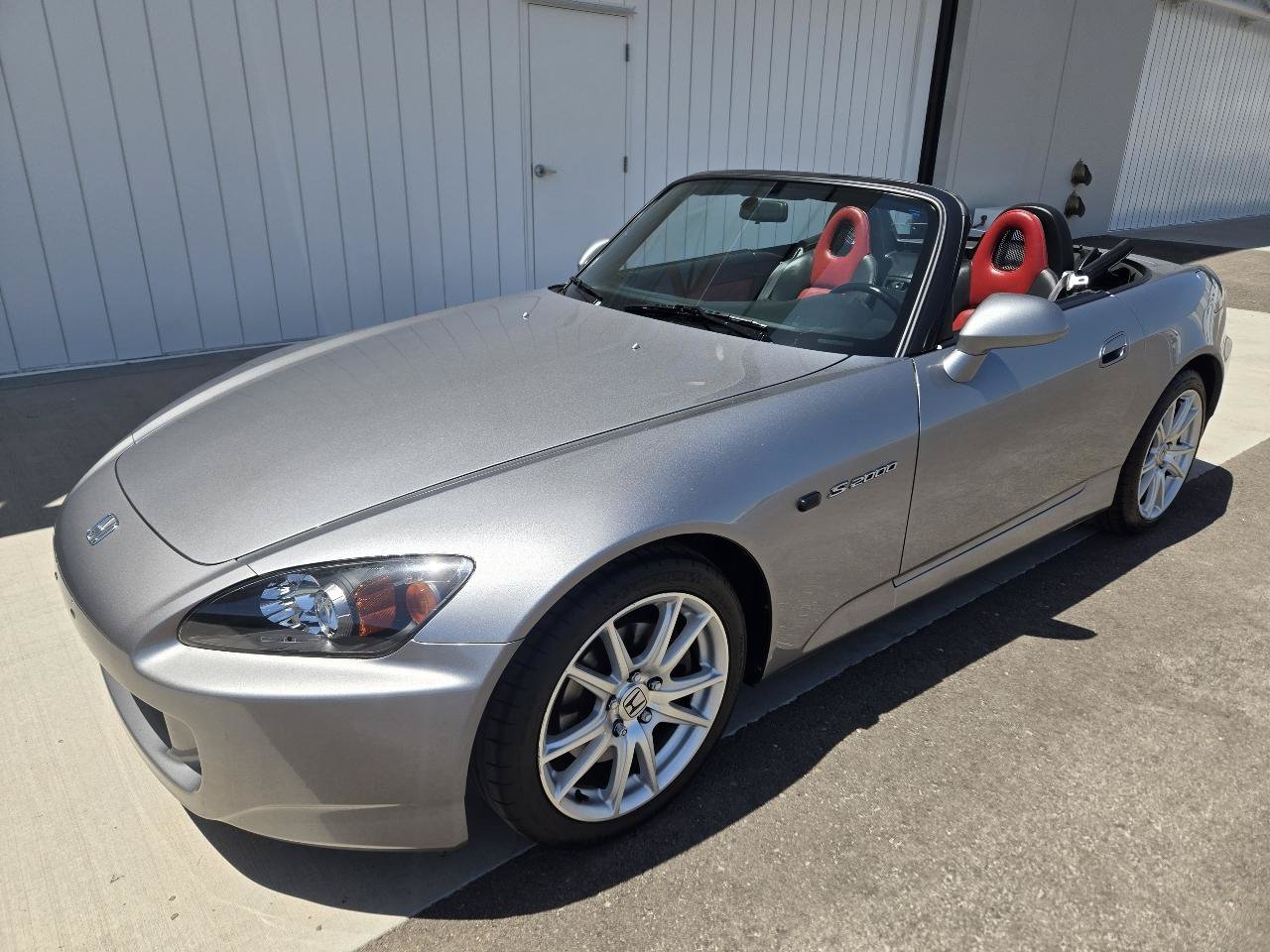 Used 2004 Honda S2000 image 5