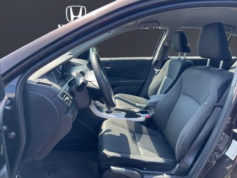 Used 2016 Honda Accord LX image 7