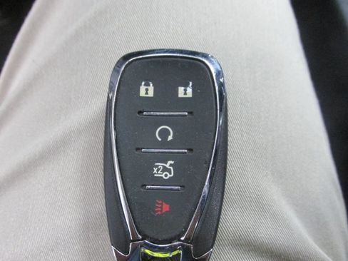 Used 2025 Chevrolet Malibu LT FWD image 34