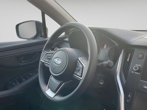 Certified 2025 Subaru Outback image 5