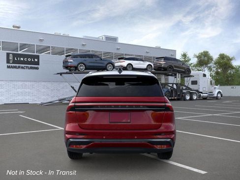 New 2026 Lincoln Nautilus Reserve image 5