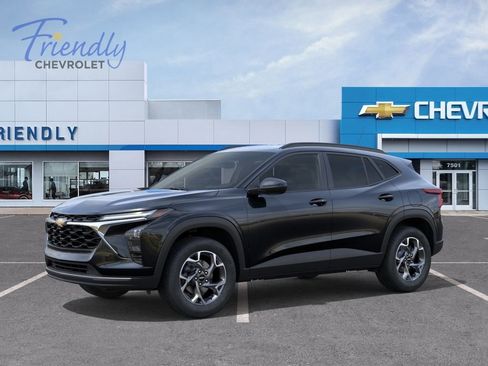 New 2026 Chevrolet Trax LT w/ LT Convenience Package FWD image 2