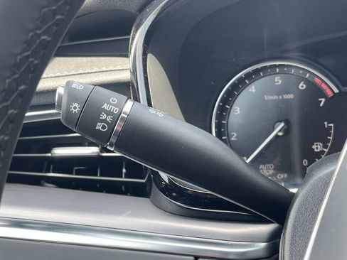 New 2026 Cadillac XT5 Luxury image 31