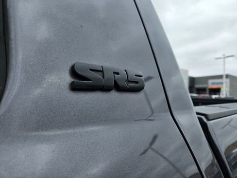 Used 2020 Toyota Tundra SR5 w/ SR5 Upgrade Package image 8