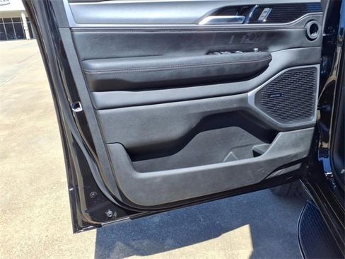 New 2025 Jeep Wagoneer Series II image 20