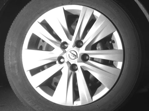 Used 2025 Nissan Sentra S FWD image 13