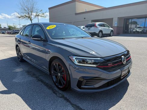 Used 2019 Volkswagen Jetta GLI FWD image 6