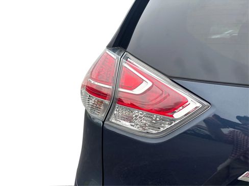 Used 2016 Nissan Rogue SL w/ SL Premium Package image 45