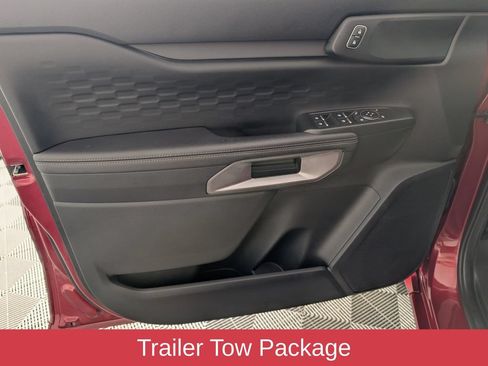 Used 2025 Ford Ranger XLT w/ Trailer Tow Package RWD image 11