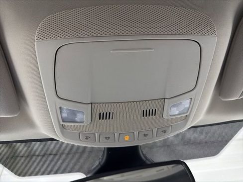 Used 2023 Ford Edge SEL image 17