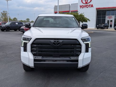 Used 2026 Toyota Tundra Limited AWD/4WD image 2