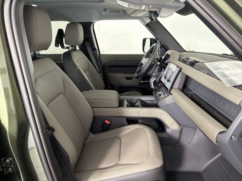 New 2026 Land Rover Defender 110 S image 33