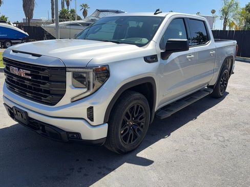 Used 2022 GMC Sierra 1500 Elevation image 4