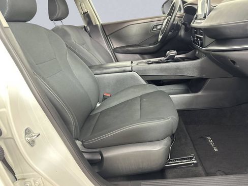 Used 2023 Nissan Rogue S FWD image 25
