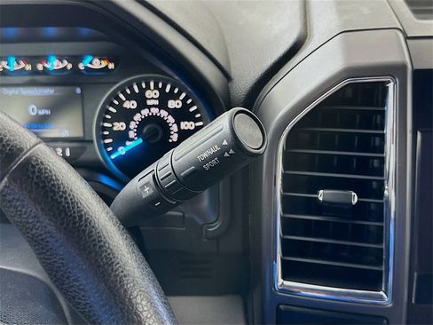 Used 2016 Ford F150 XLT w/ Equipment Group 302A Luxury image 20