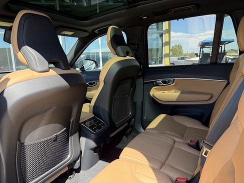 Used 2024 Volvo XC90 B6 Ultimate w/ Protection Package Premier AWD/4WD image 34