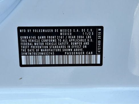 Certified 2024 Volkswagen Jetta SE w/ Panoramic Sunroof Package FWD image 29