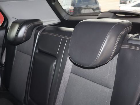 Used 2021 Chevrolet Trax LT w/ Midnight Edition FWD image 32