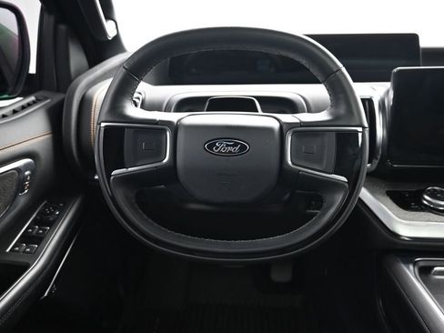 Used 2025 Ford Expedition Tremor AWD/4WD image 12