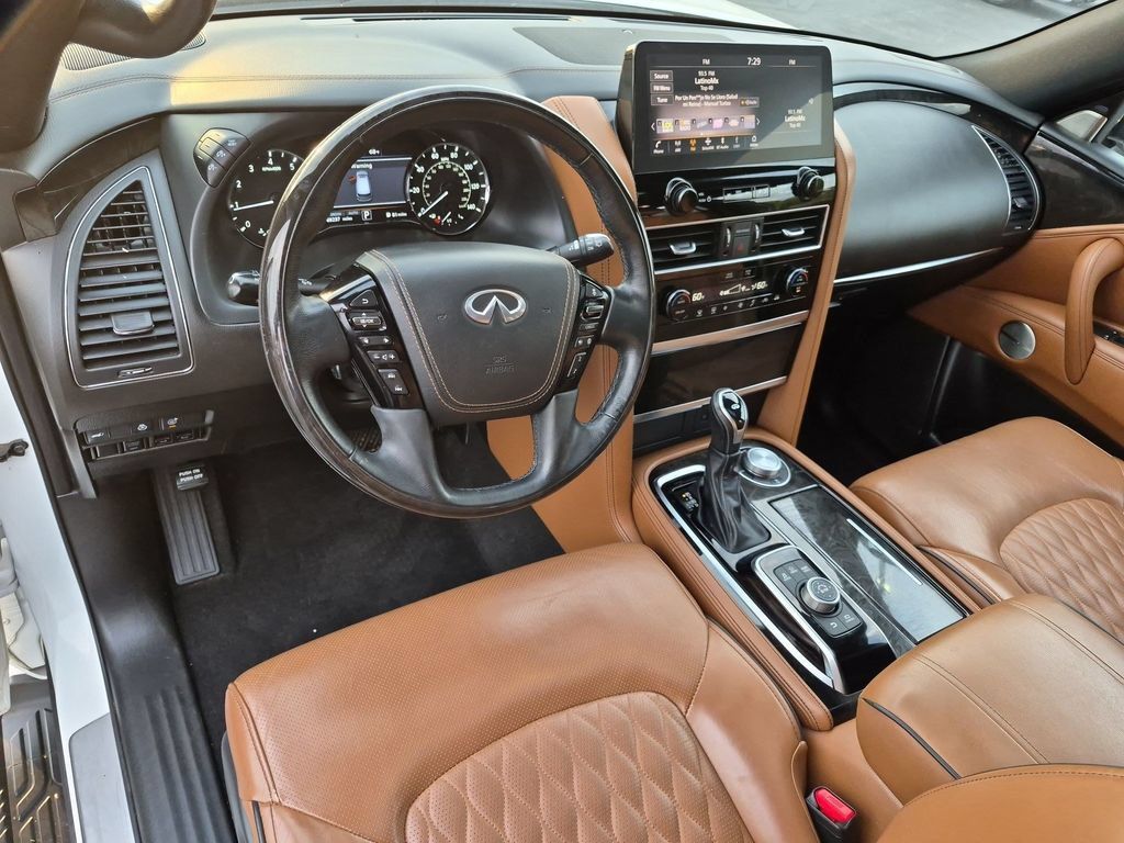 Used 2022 INFINITI QX80 Sensory w/ All-Season Package AWD/4WD image 10