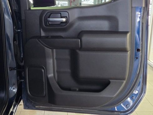 Used 2019 Chevrolet Silverado 1500 LT w/ All-Star Edition image 8