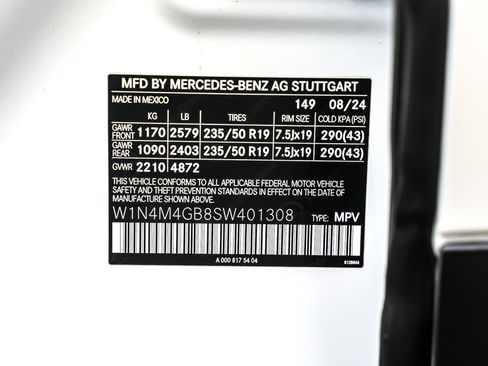 Certified 2025 Mercedes-Benz GLB 250 image 26