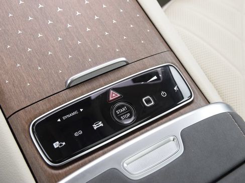 Certified 2023 Mercedes-Benz EQS 580 4MATIC SUV image 32