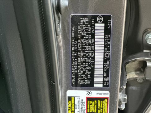 Used 2024 Toyota Camry SE image 25