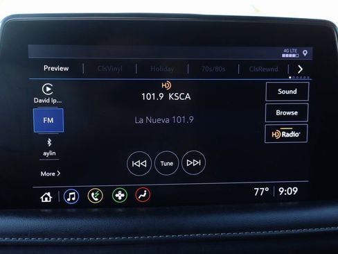 Used 2021 GMC Yukon SLT image 32