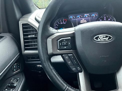 Used 2019 Ford Expedition XLT w/ Equipment Group 202A image 16