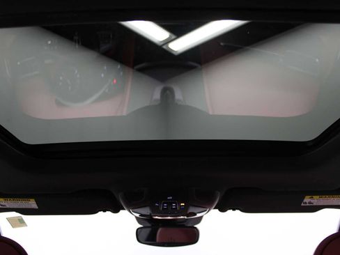 Used 2022 Maserati Levante GT image 18