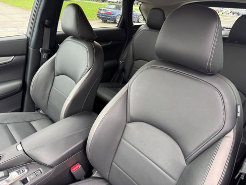 Used 2023 INFINITI QX50 Luxe AWD/4WD image 16