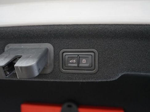 Used 2015 Audi A8 L TDI w/ Premium Package image 62