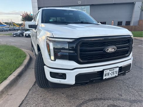 Used 2025 Ford F150 Lariat w/ Equipment Group 501A Mid AWD/4WD image 3