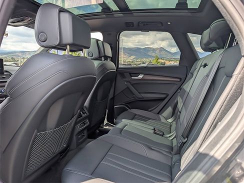 Used 2024 Audi Q5 e Premium Plus image 15