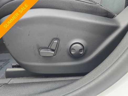 Certified 2022 Jeep Cherokee Latitude Lux FWD image 16