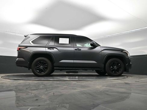 Used 2024 Toyota Sequoia SR5 image 39