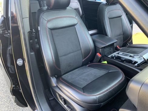 Used 2022 Ford Explorer ST-Line w/ Class IV Trailer Tow Package image 24