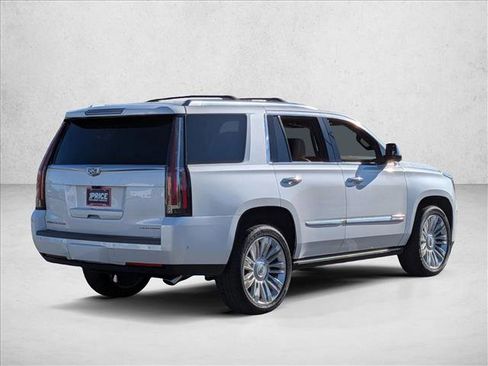 Used 2018 Cadillac Escalade Platinum image 5