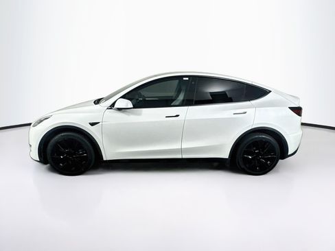 Used 2023 Tesla Model Y Long Range AWD/4WD image 4