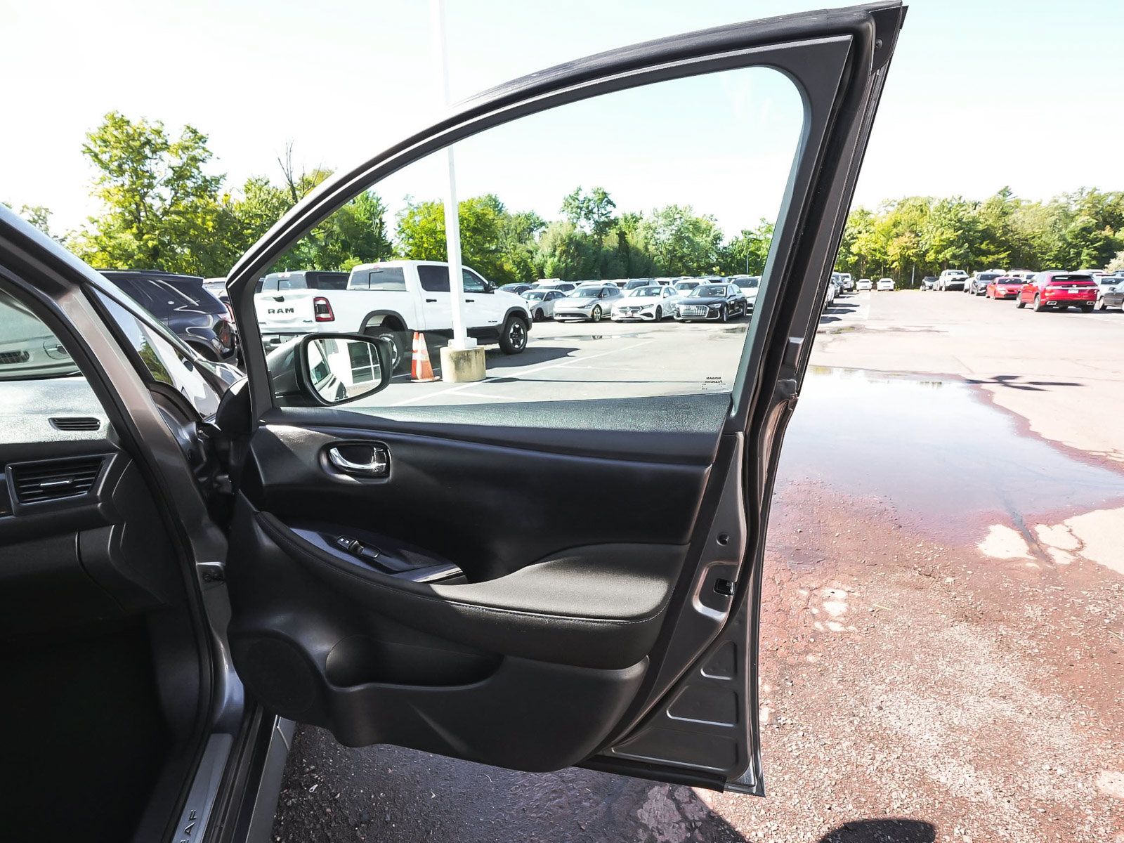 Used 2023 Nissan Leaf SV Plus FWD image 14