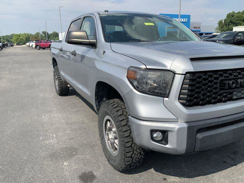 Used 2014 Toyota Tundra SR5 w/ TRD Off Road Package image 12