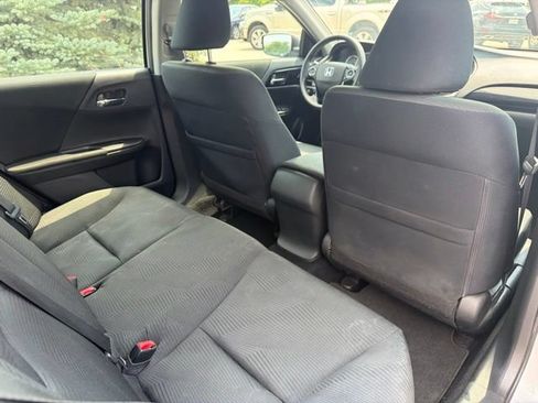 Used 2017 Honda Accord LX image 22