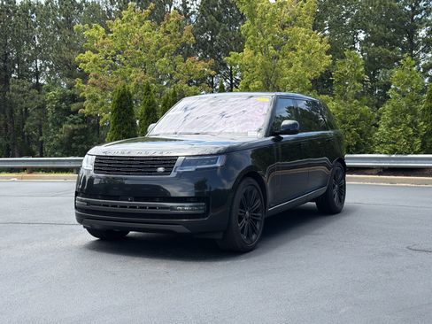 Used 2023 Land Rover Range Rover Long Wheelbase First Edition AWD/4WD image 14