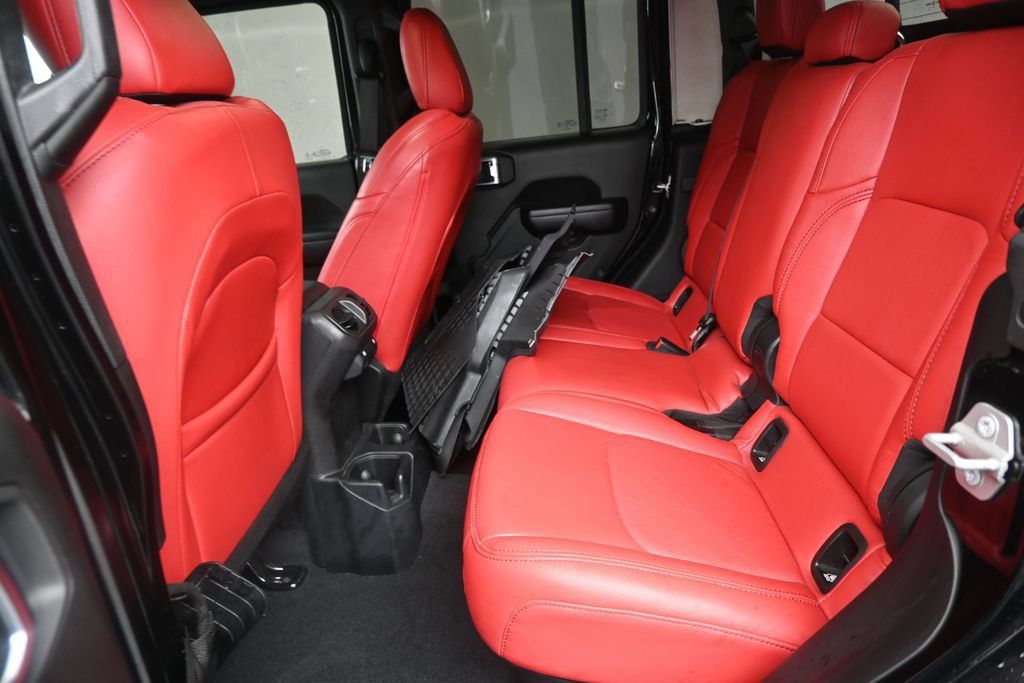 Used 2021 Jeep Gladiator Sport AWD/4WD image 14