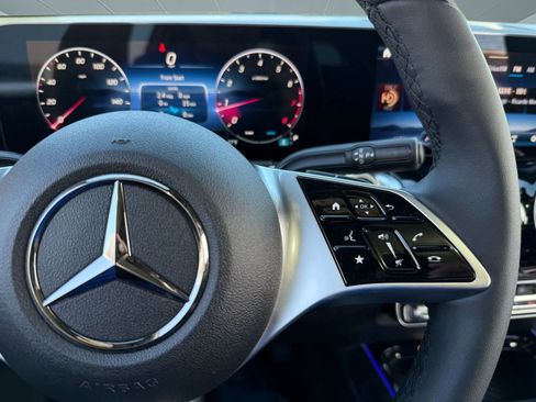 New 2026 Mercedes-Benz GLB 250 image 25