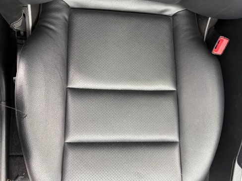 Used 2013 Mercedes-Benz GLK 350 4MATIC image 15
