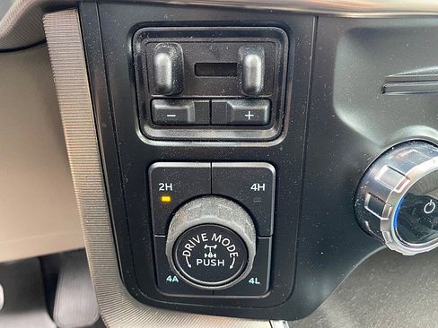 Used 2024 Ford F150 Platinum w/ Equipment Group 703A Plus image 55