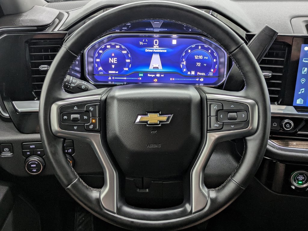 Used 2023 Chevrolet Silverado 1500 LT AWD/4WD image 33